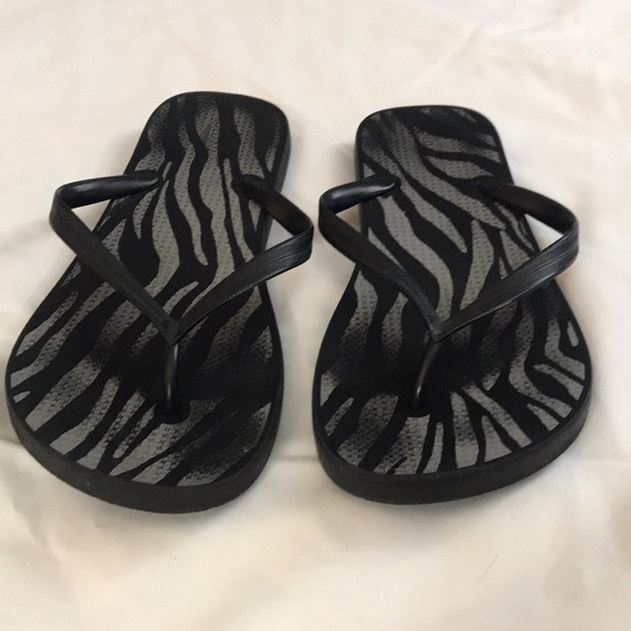 ⚡️FINAL PRICE⚡️ Old Navy Sandals - Picture 2 of 16